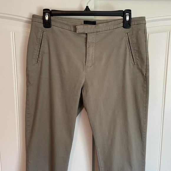 ATM mid rise tan relaxed fit khakis chinos size 6 - Picture 2 of 6